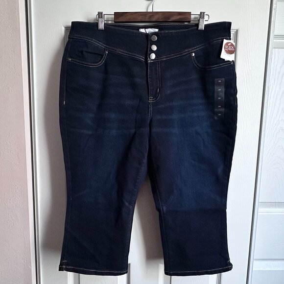 Lane Bryant Women's Plus 20 High Rise Jegging Dark Denim Crop Capris NWT - Picture 1 of 6
